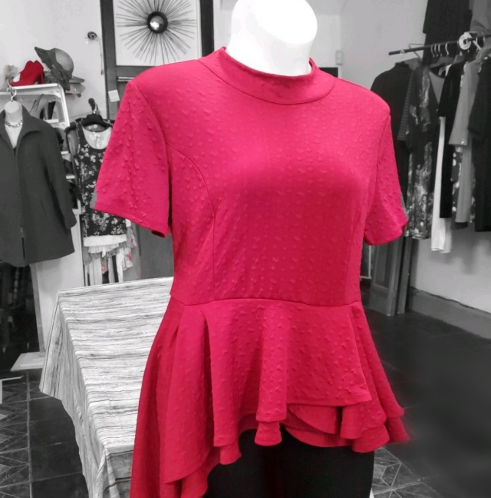 New plus high-low mock burgundy maroon red top